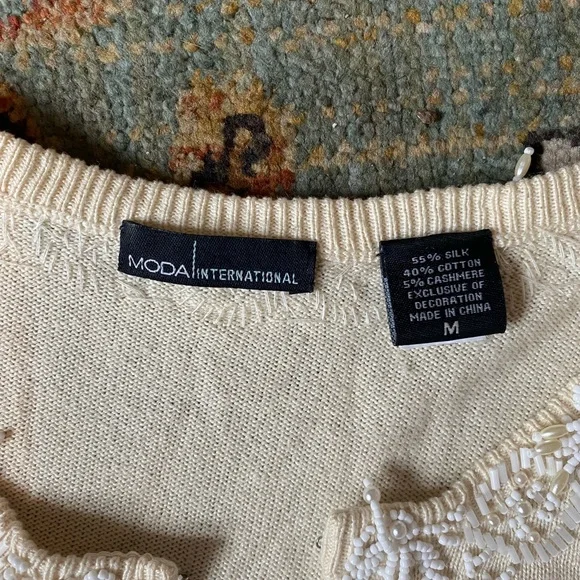 Fun beaded sweater - Picture 3 of 9